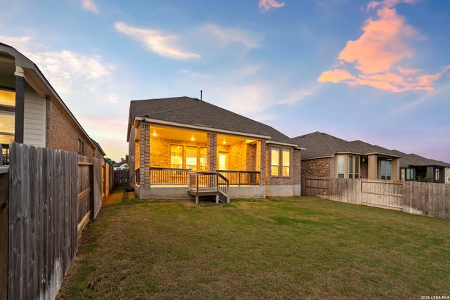 1583 SEEKAT DR, New Braunfels, TX 78132