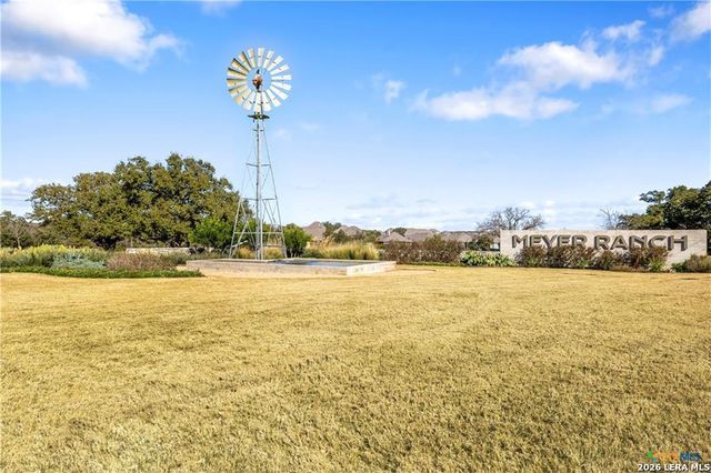 1583 SEEKAT DR, New Braunfels, TX 78132