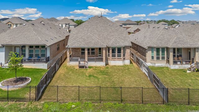 1583 SEEKAT DR, New Braunfels, TX 78132