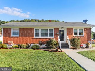 306 S E ST, Keyser, WV 26726