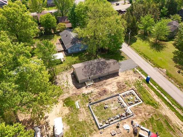 817 W Stotlar Street, Herrin, IL 62948