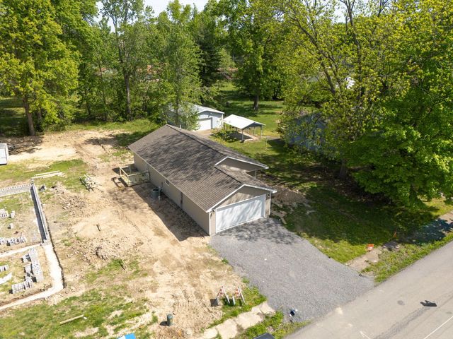 817 W Stotlar Street, Herrin, IL 62948