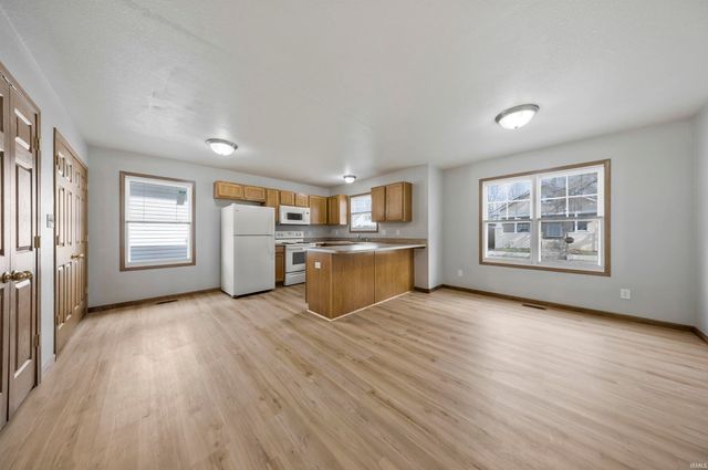 211 S Bedford Avenue, Evansville, IN 47713