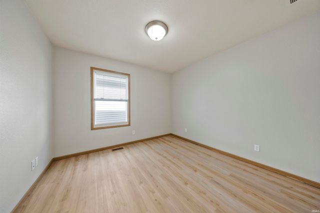 211 S Bedford Avenue, Evansville, IN 47713