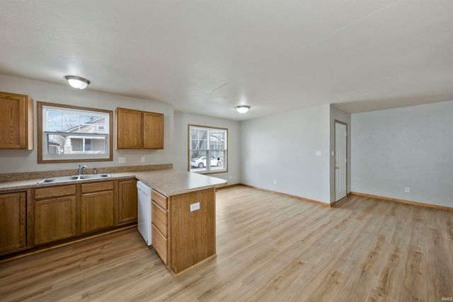 211 S Bedford Avenue, Evansville, IN 47713