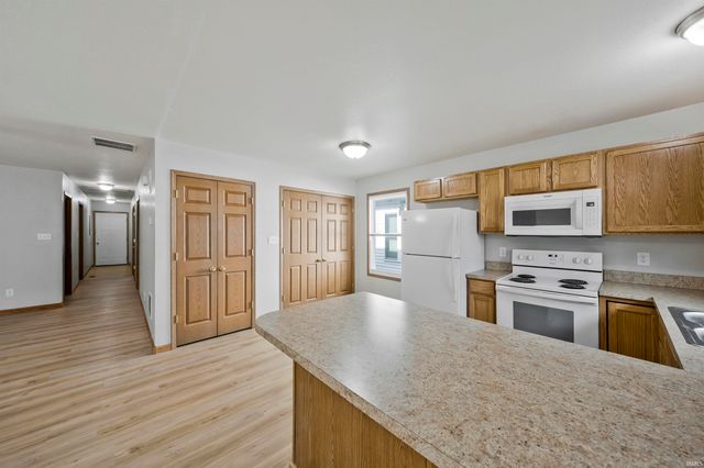 211 S Bedford Avenue, Evansville, IN 47713