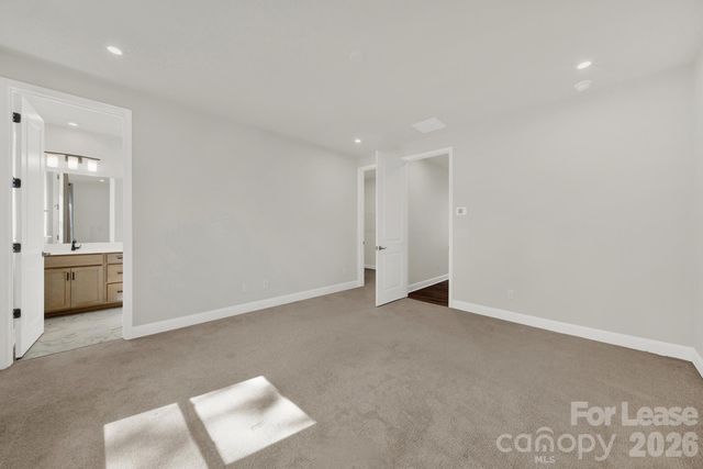 8004 Cedarsmith Court, Charlotte, NC 28217