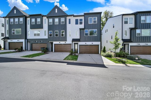 8004 Cedarsmith Court, Charlotte, NC 28217