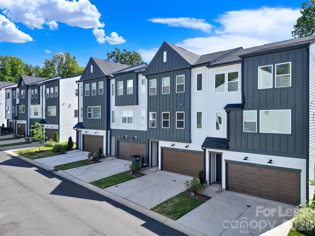 8004 Cedarsmith Court, Charlotte, NC 28217