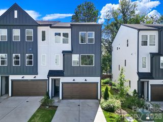 8004 Cedarsmith Court, Charlotte, NC 28217