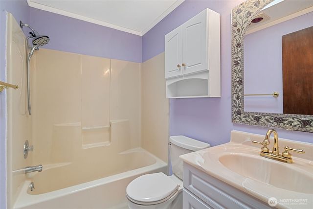 9219 Donna Court SE, Olympia, WA 98513