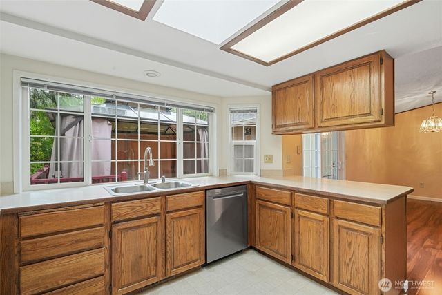 9219 Donna Court SE, Olympia, WA 98513
