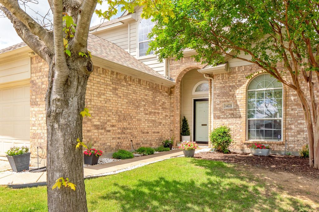 14221 Tijuana Trail, Fort Worth, TX 76052