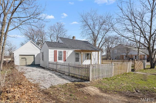 4904 2nd Street, Alton, IL 62002