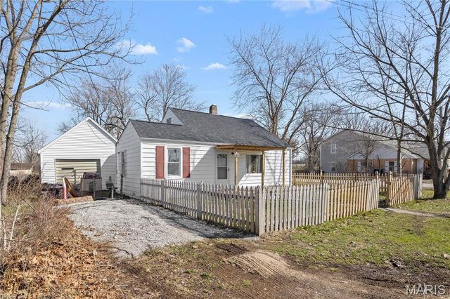 4904 2nd Street, Alton, IL 62002