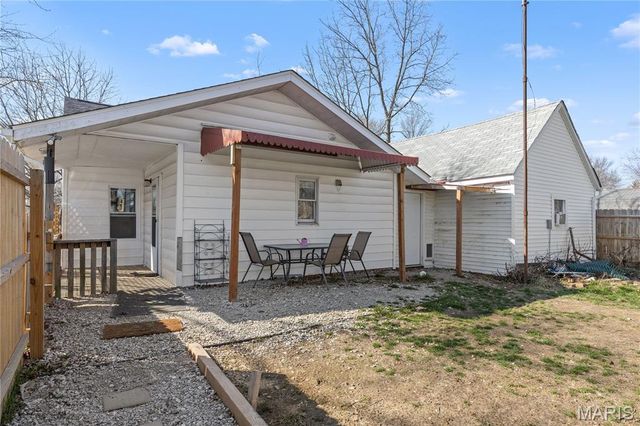 4904 2nd Street, Alton, IL 62002