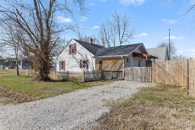 4904 2nd Street, Alton, IL 62002