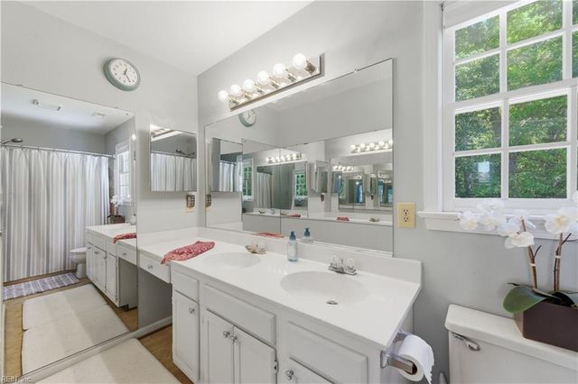 217 Gardenville DR, Yorktown, VA 23693