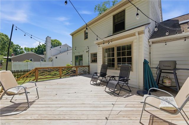 217 Gardenville DR, Yorktown, VA 23693