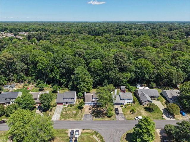 217 Gardenville DR, Yorktown, VA 23693