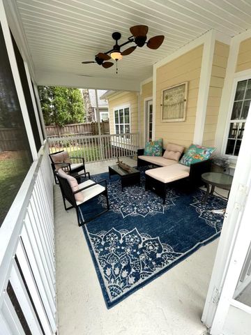 8534 Sentry Circle, North Charleston, SC 29420