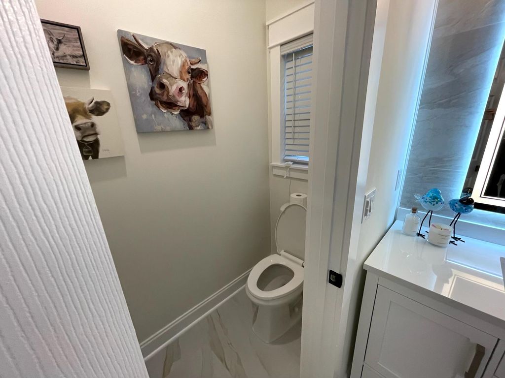 Image 18 of property listing at 8534 Sentry Circle, North Charleston, SC 29420