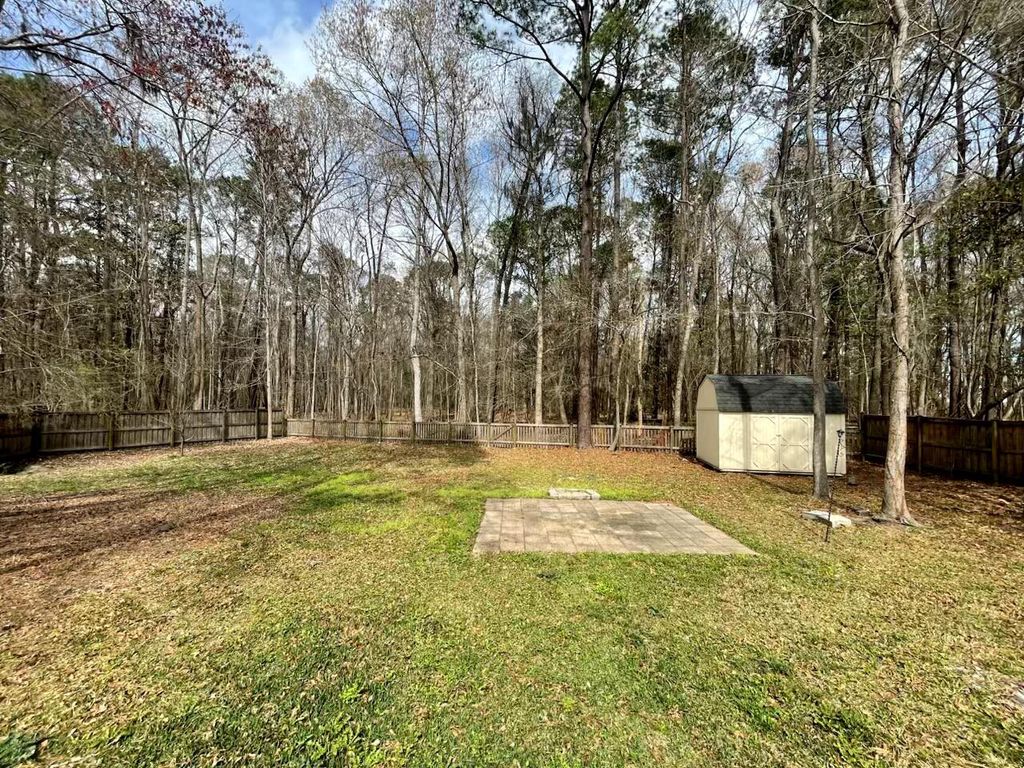 Image 33 of property listing at 8534 Sentry Circle, North Charleston, SC 29420