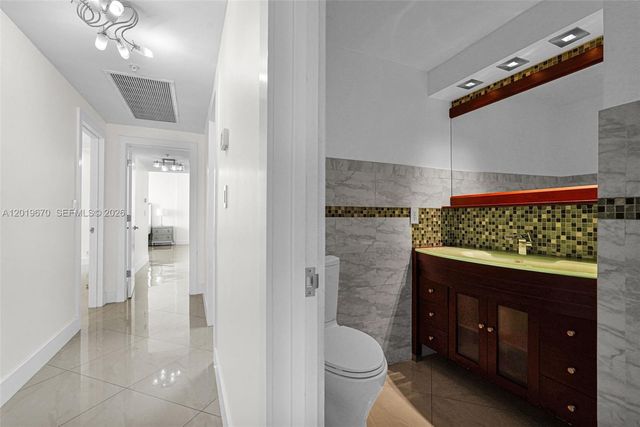 3001 S Ocean Dr 1611, Hollywood, FL 33019