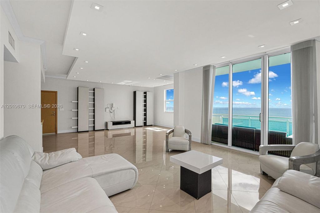 3001 S Ocean Dr 1611, Hollywood, FL 33019