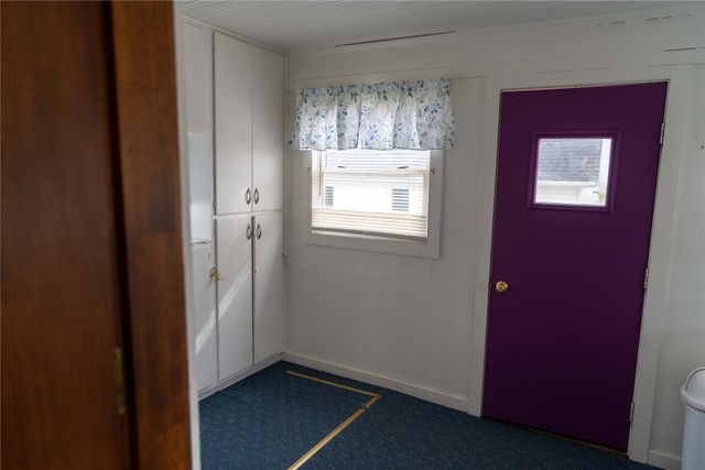 320 3rd Street, Reasnor, IA 50232