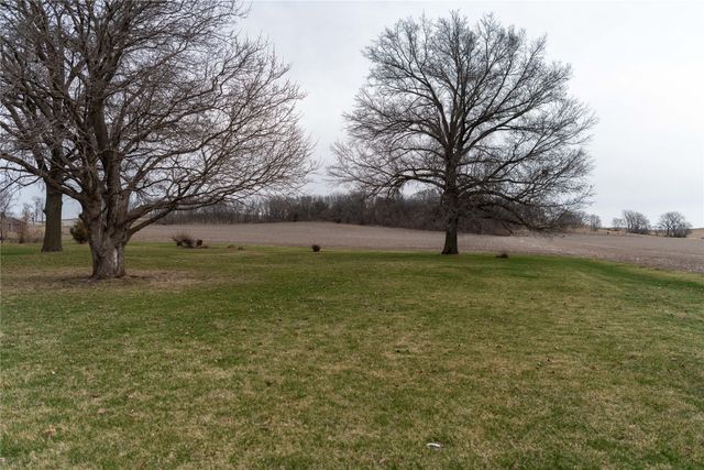 320 3rd Street, Reasnor, IA 50232