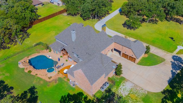594 Turner Warnell Road, Mansfield, TX 76063