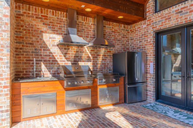 594 Turner Warnell Road, Mansfield, TX 76063