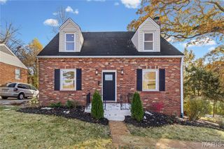 7824 Rosedale Drive, St Louis, MO 63121