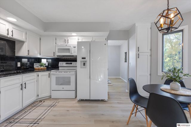 13006 S 35th Street, Bellevue, NE 68123