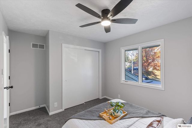 13006 S 35th Street, Bellevue, NE 68123