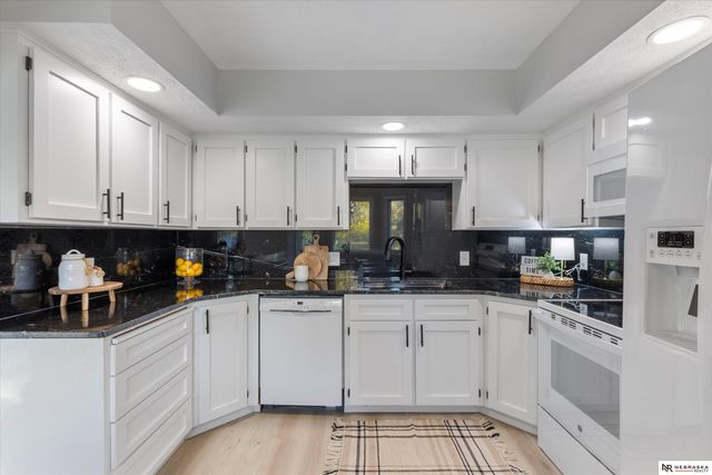 13006 S 35th Street, Bellevue, NE 68123