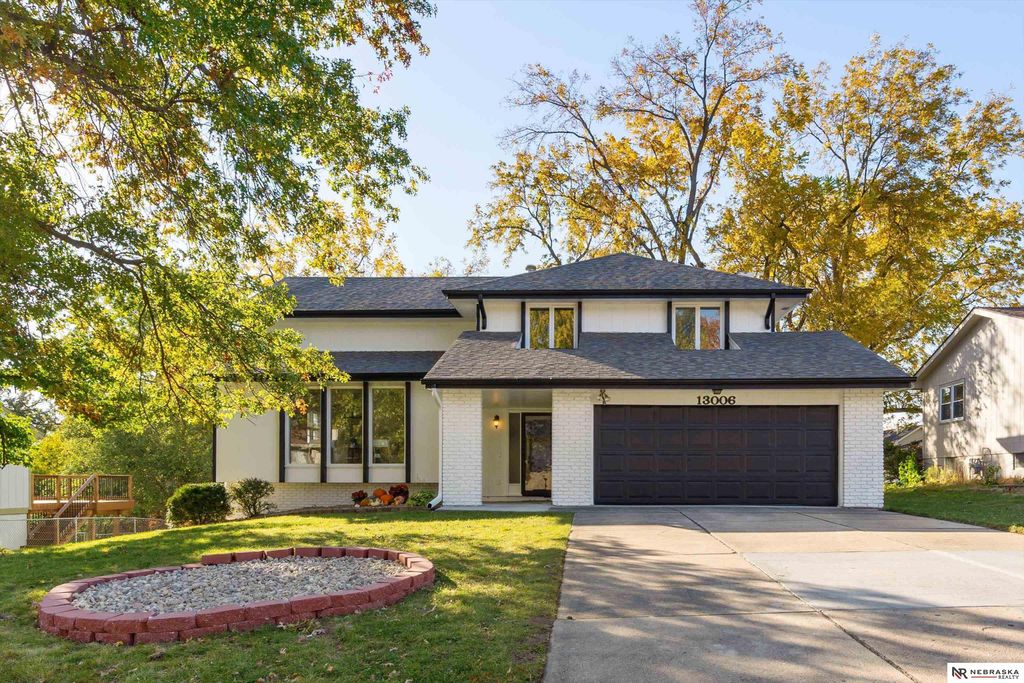 13006 S 35th Street, Bellevue, NE 68123