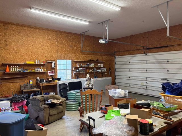 1470 College, Conway, AR 72034