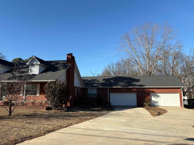 1470 College, Conway, AR 72034