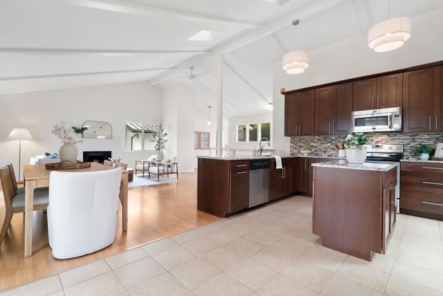 530 Clubhouse Drive, Aptos, CA 95003