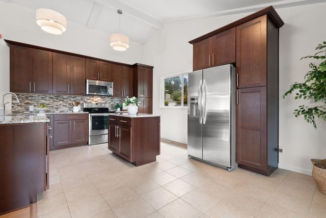 530 Clubhouse Drive, Aptos, CA 95003