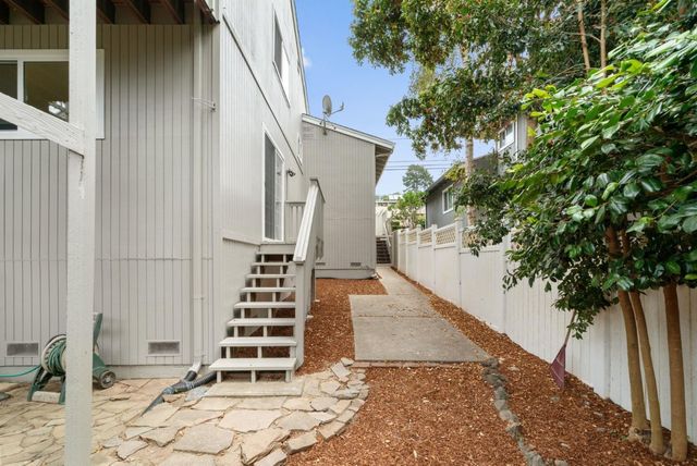 530 Clubhouse Drive, Aptos, CA 95003