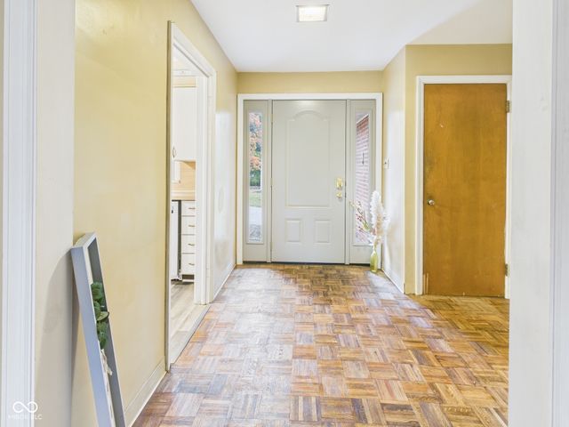 307 N Winthrop Road, Muncie, IN 47304