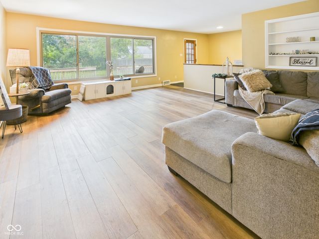 307 N Winthrop Road, Muncie, IN 47304