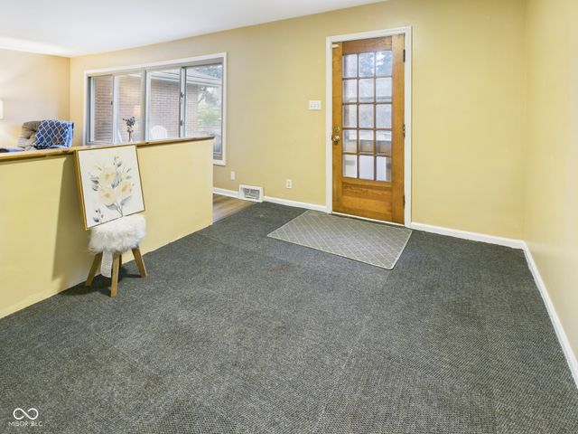 307 N Winthrop Road, Muncie, IN 47304