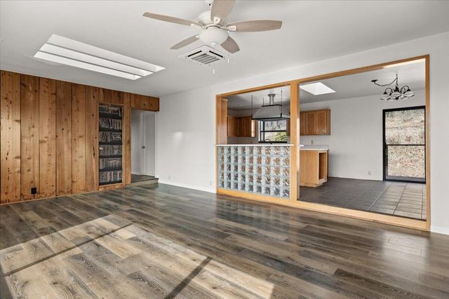 872 Scott Drive, Grants Pass, OR 97527