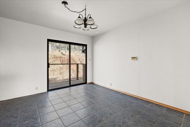 872 Scott Drive, Grants Pass, OR 97527