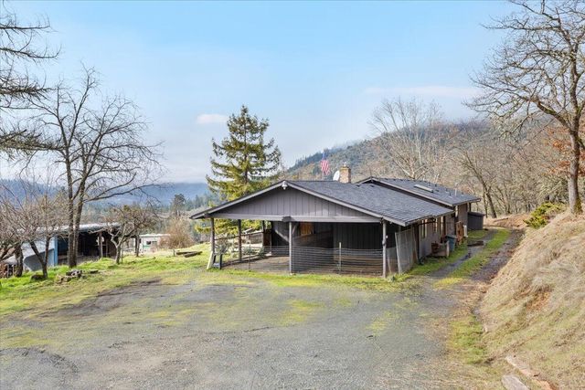 872 Scott Drive, Grants Pass, OR 97527