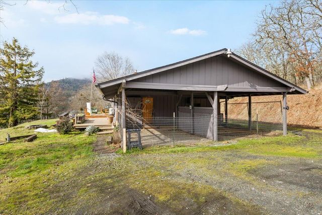 872 Scott Drive, Grants Pass, OR 97527